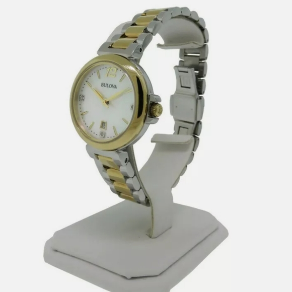 ❤Bulova Watch-Beautiful!Ladies Diamond & Mother of Pearl - Picture 12 of 13